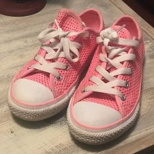 Girls Converse pink Mesh